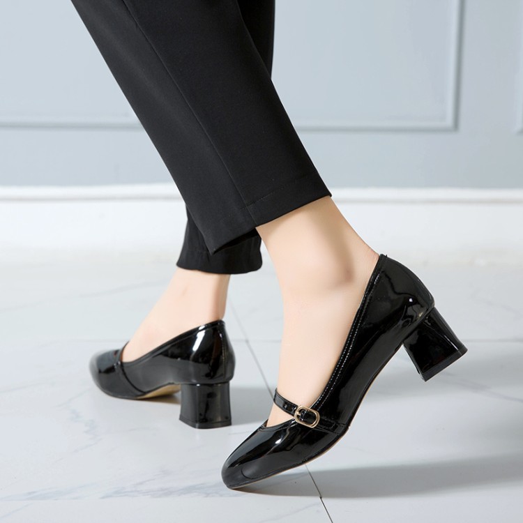 Women's Minimalist Patent PU Chunky Mid Heel Round Toe Buckle Strap Flats - Image 2